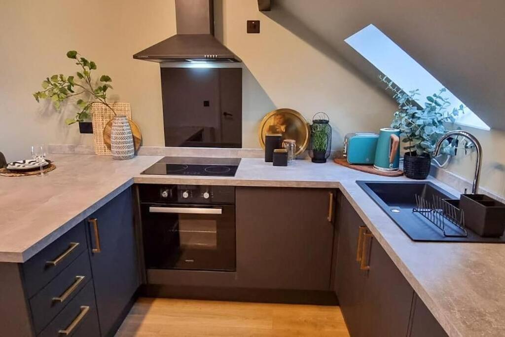 Super Stylish Apartment In Urmston Flat 3 Zewnętrze zdjęcie
