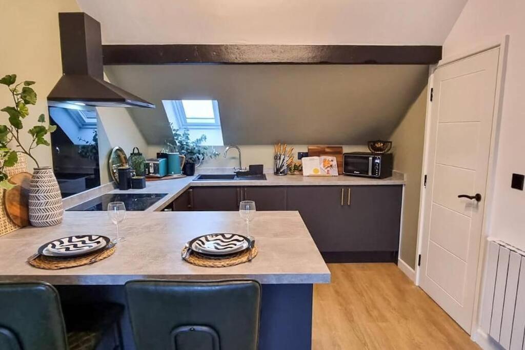 Super Stylish Apartment In Urmston Flat 3 Zewnętrze zdjęcie