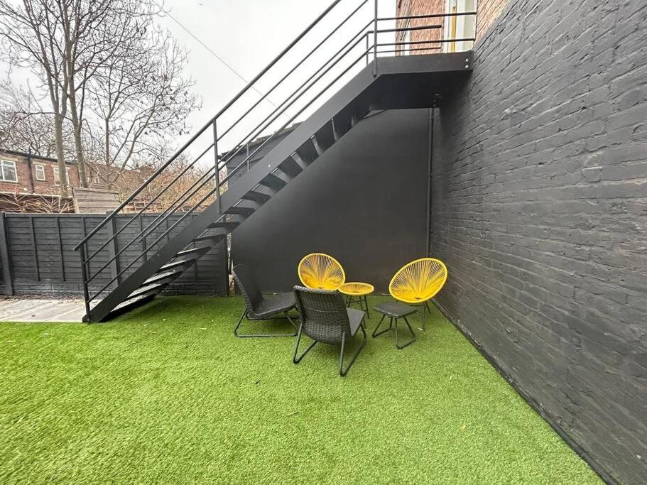 Super Stylish Apartment In Urmston Flat 3 Zewnętrze zdjęcie